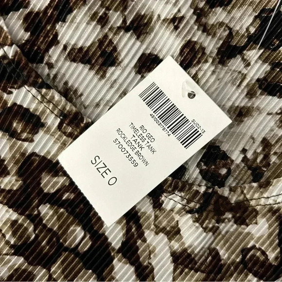 💕NWT Chico’s  easywear top pleated XS OR 0 - Picture 6 of 9